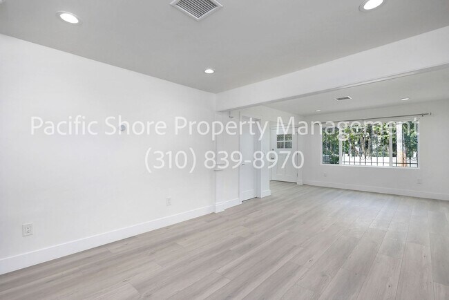 Building Photo - 696 San Juan Ave