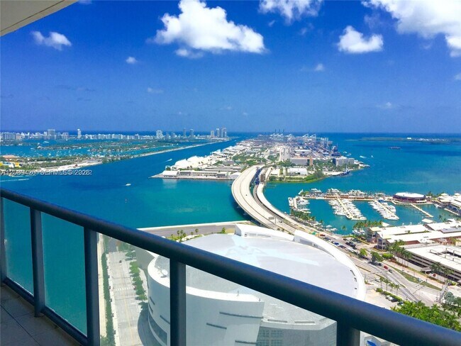 Building Photo - 888 Biscayne Blvd