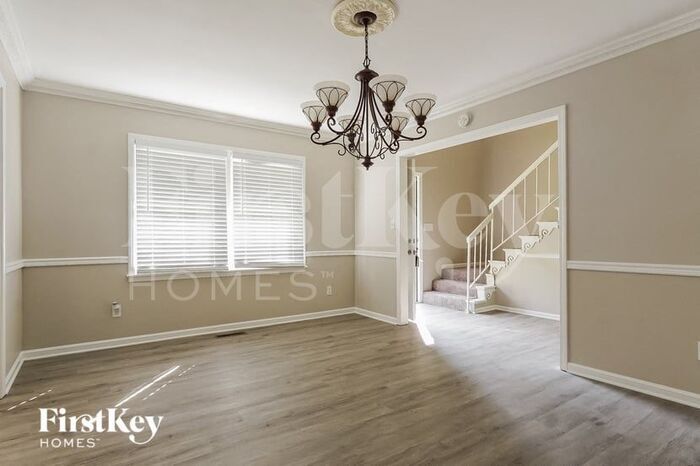Building Photo - 3453 Lynngate Cir