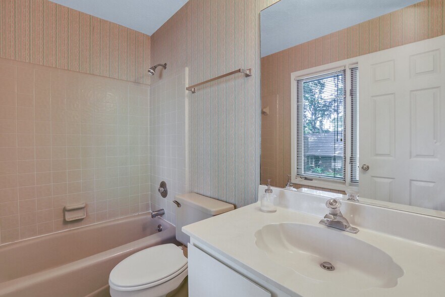 Building Photo - 59 Fiddlers Ct