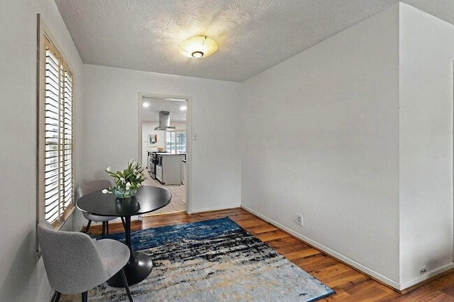 Building Photo - 7305 Lehigh Dr