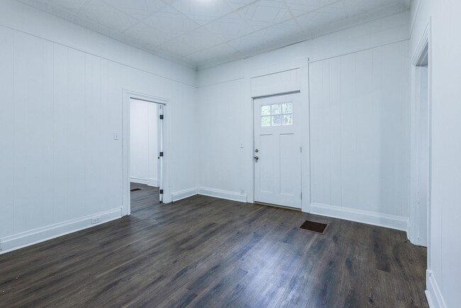Building Photo - 1533 Arlington Ave