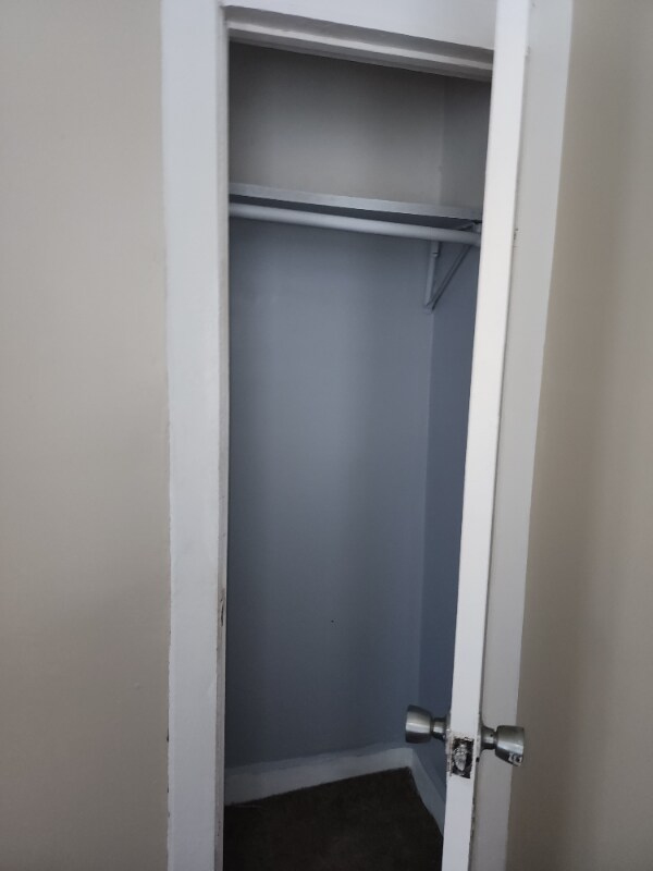 Building Photo - 6352 S Rhodes Ave