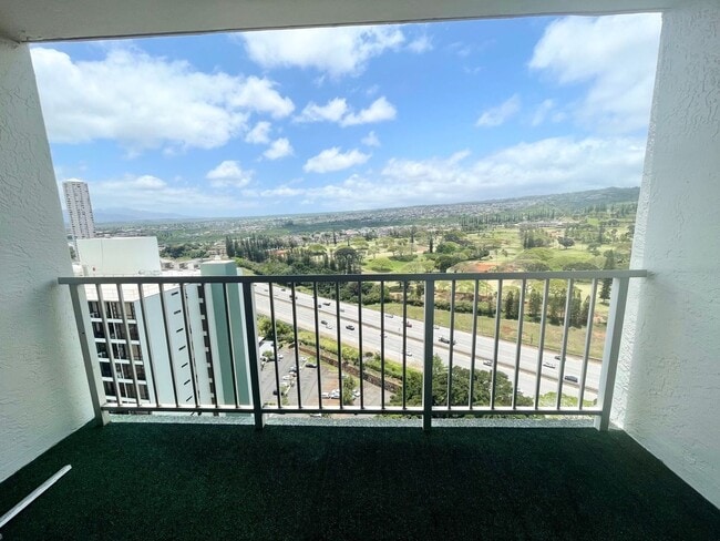 Building Photo - 98-410-410 Koauka Loop