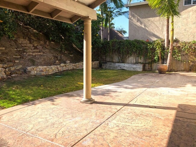 Building Photo - Coming Soon! Park Place Bluffs Unit!
