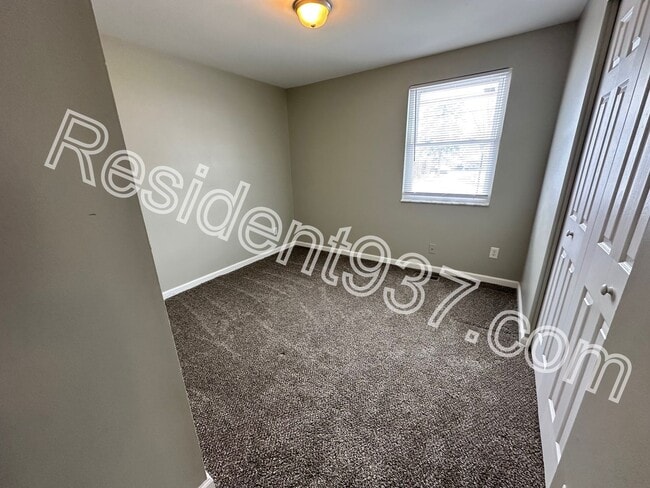 Building Photo - 3 Bed 1 Bath