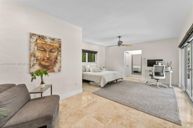 Building Photo - 611 Santurce Ave