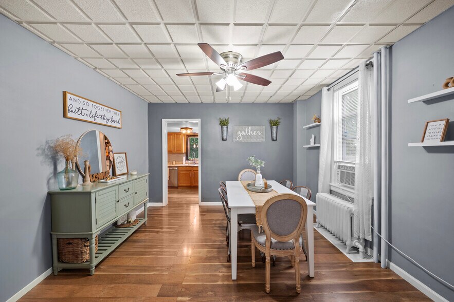 Building Photo - 2221 N 1st Ave