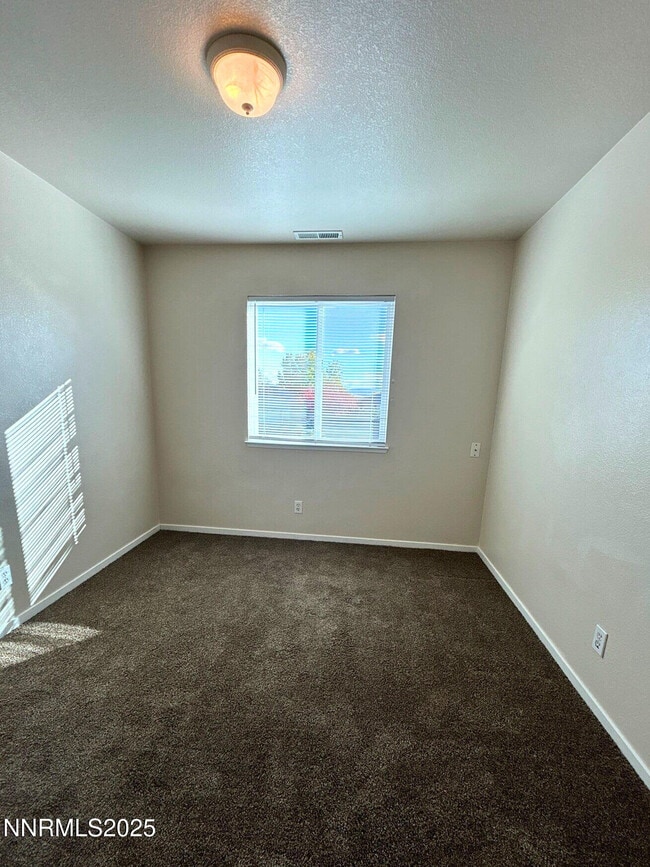 Building Photo - 6345 Potomac Ct