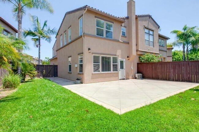 Building Photo - 633 Sumner Way