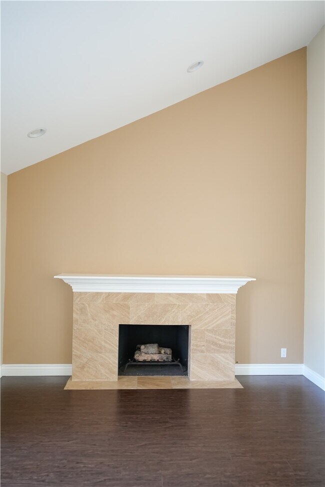 Building Photo - 14712 Emerywood Rd