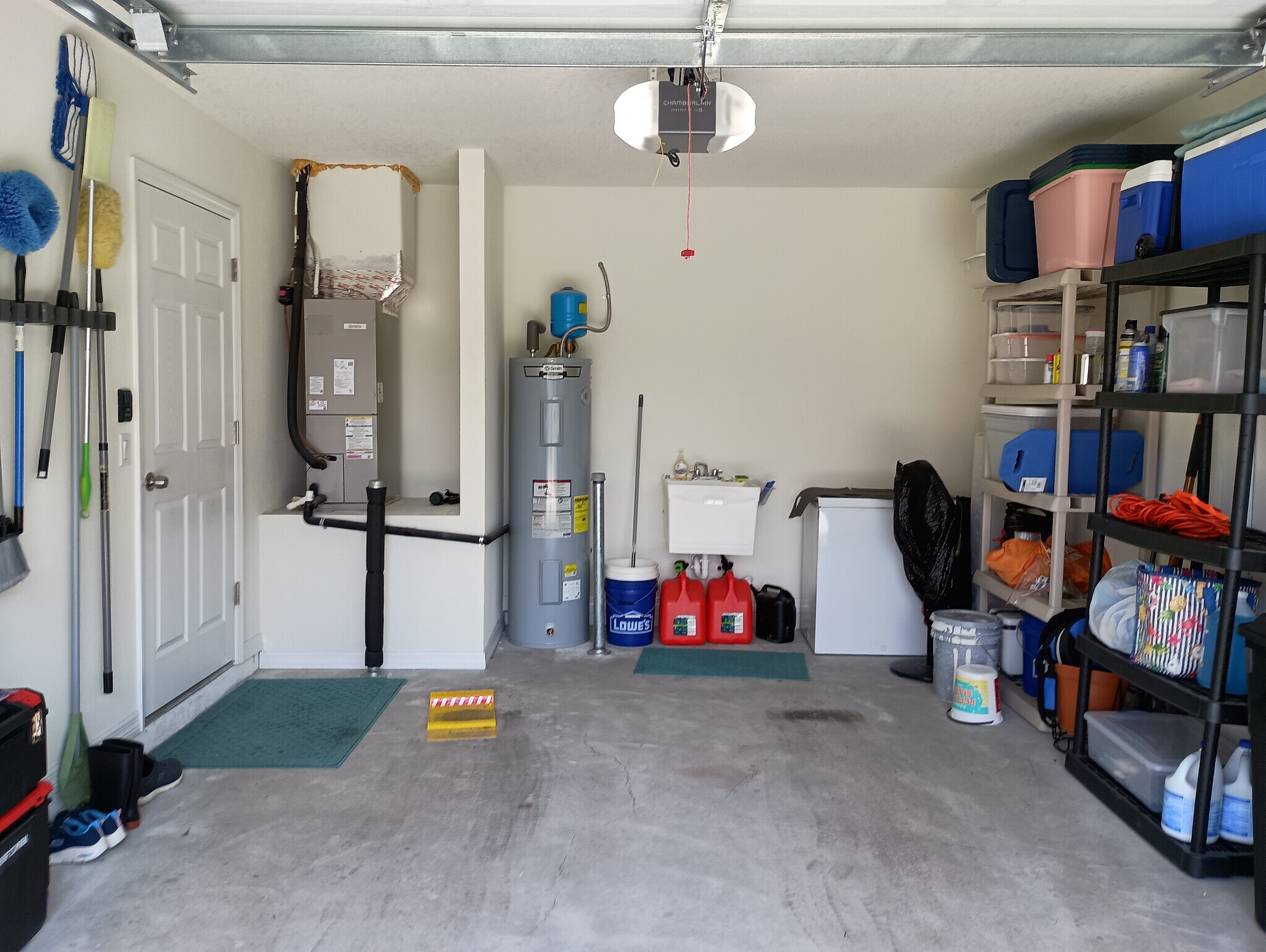 Building Photo - 5527 Oriole Ave