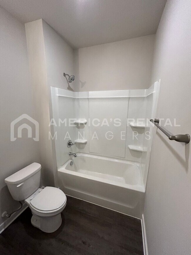 Building Photo - Home for Rent in Jemison, AL. Available to View with 48 Hour Notice!!!