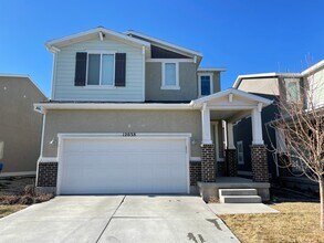 Building Photo - 12038 El Capitan Ln