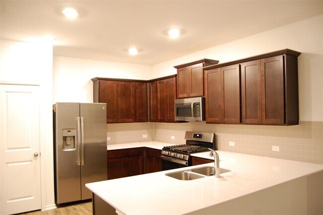 Building Photo - 3301 Dusted Daisey St