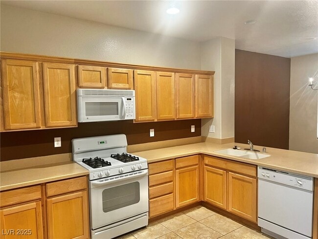 Building Photo - 2747 Lochleven Way