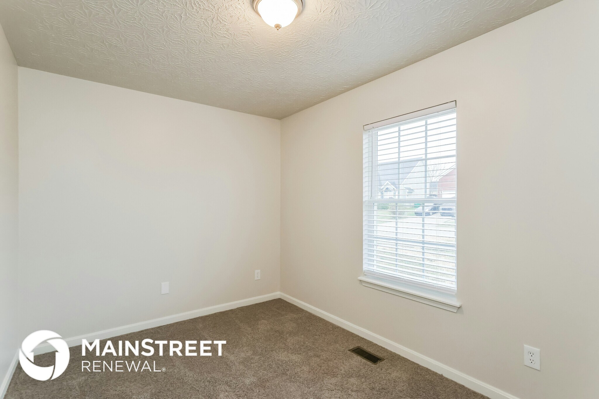 Building Photo - 10103 Lancewood Rd