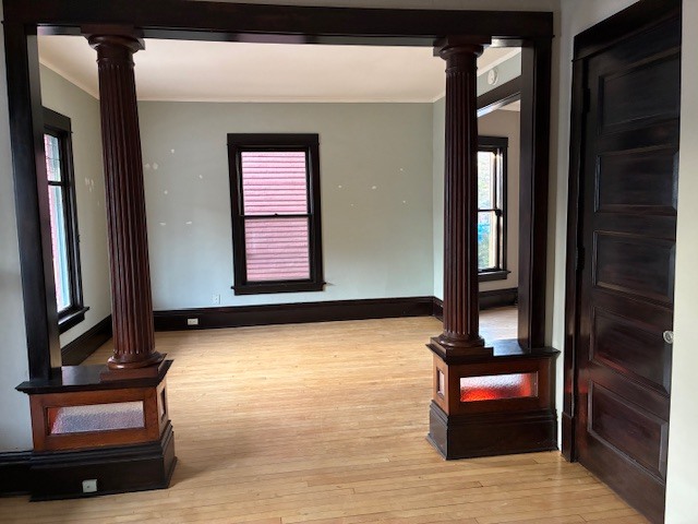 Building Photo - 1042 E Gorham St