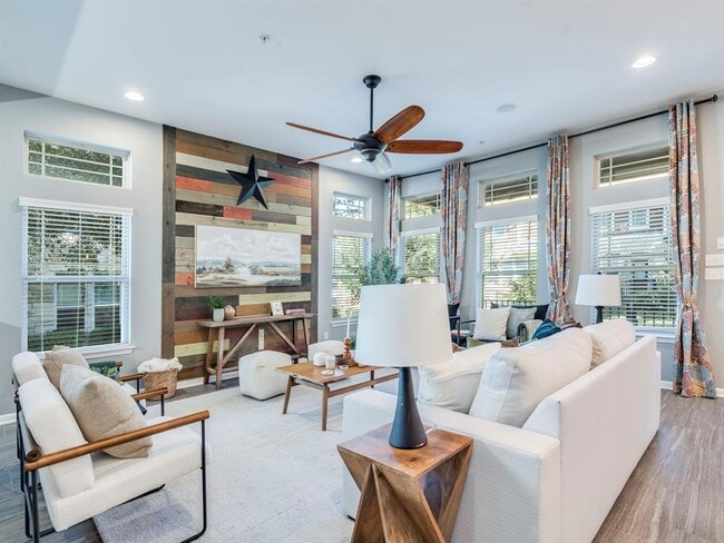 Building Photo - 2930 Grand Oaks Loop