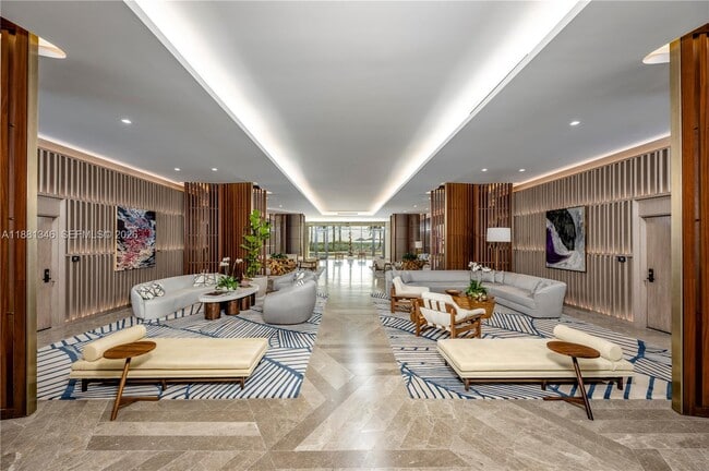 Building Photo - 1116 N Ocean Blvd