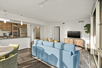 Building Photo - 8520 Tyco Rd