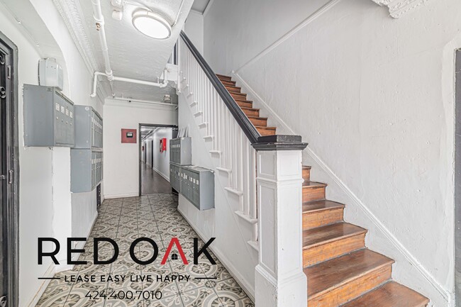 Building Photo - 147 Normandie Ave