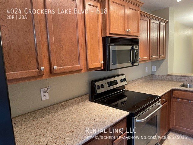 Building Photo - 4024 Crockers Lake Blvd