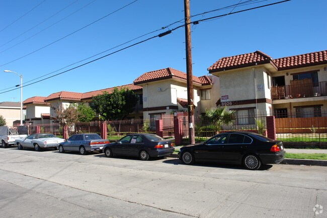 Building Photo - Burnet Apartments