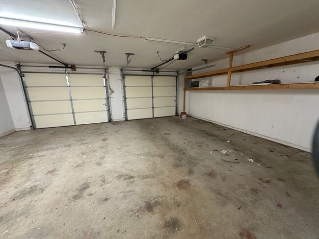 Building Photo - Stunning West Knoxville Transformation | Designer Kitchen & Smart Home Features