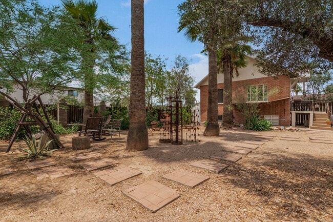 Building Photo - First Month Free - Two Bedroom Townhome in Garfield District!