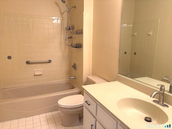 Building Photo - 27 Crows Nest Ln