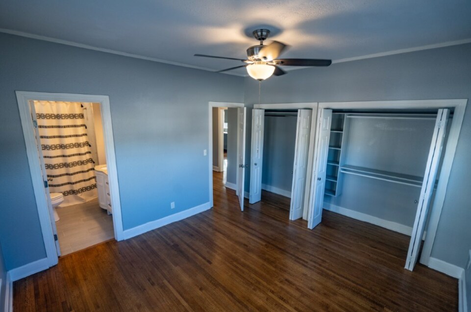 Building Photo - 2208 E 13th St