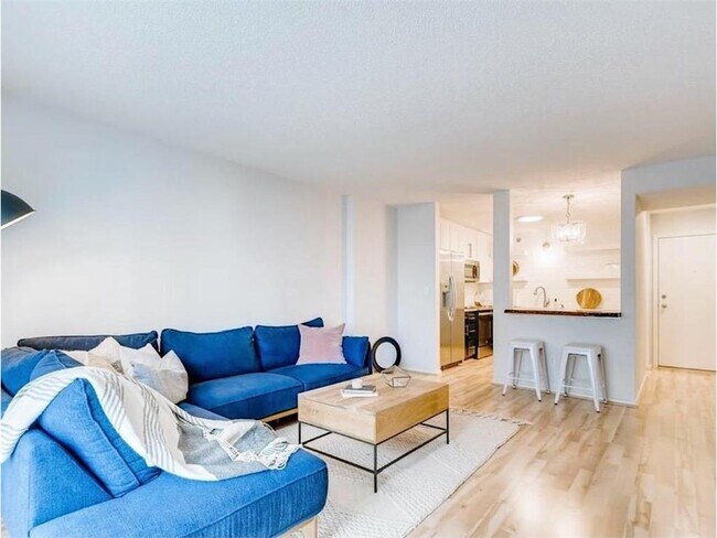 Building Photo - 121 Washington Ave S