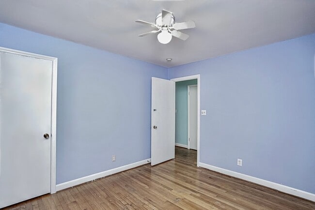 Building Photo - 130 Heather Dr