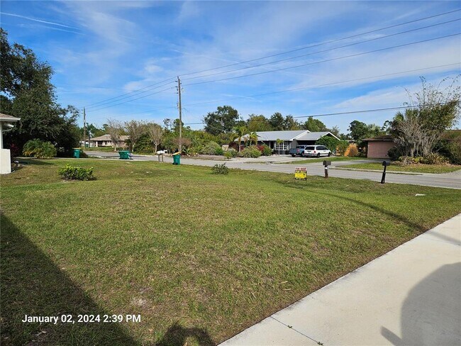 Building Photo - 2337 Pellam Blvd