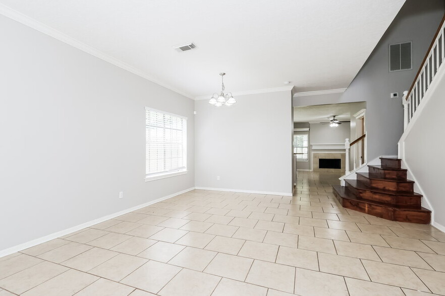 Building Photo - 4535 Echo Falls Dr