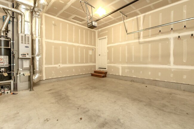 Building Photo - Beautiful Lacey Home with new paint and carpet in Popular Edgewater Community