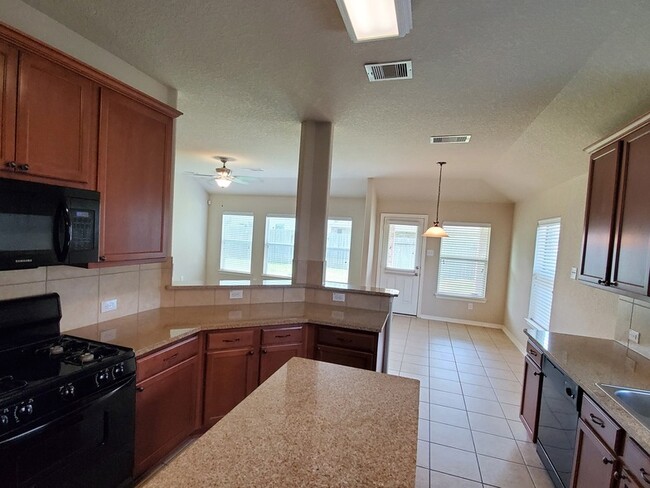 Building Photo - 1219 Pecos Pass Dr