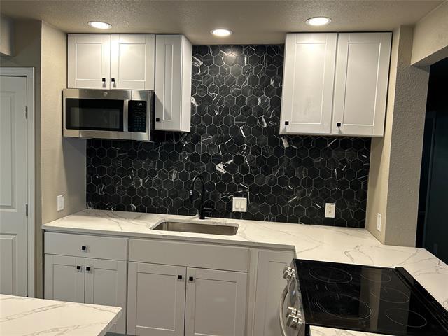 Building Photo - 2815 Hedgerow Dr