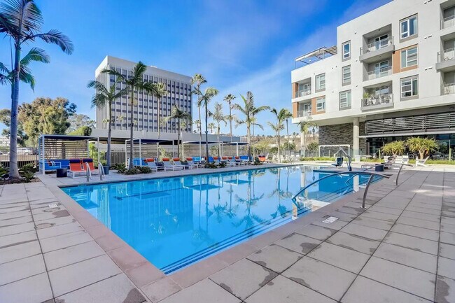 Building Photo - 593 Camino De La Reina