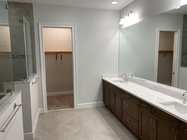 Building Photo - 4685 Estates Cir