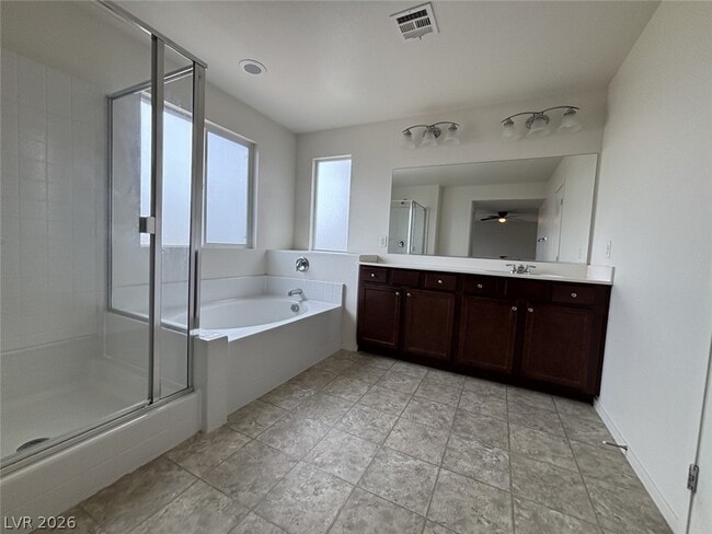Building Photo - 5582 Sancho Throne Rd