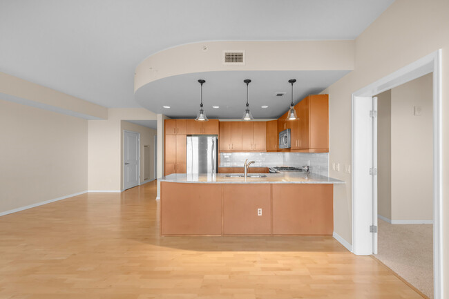 Building Photo - 2990 E 17th Ave