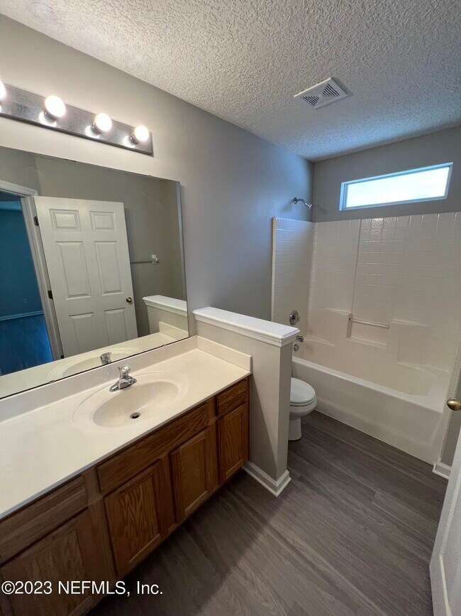 Building Photo - 8531 Longford Dr