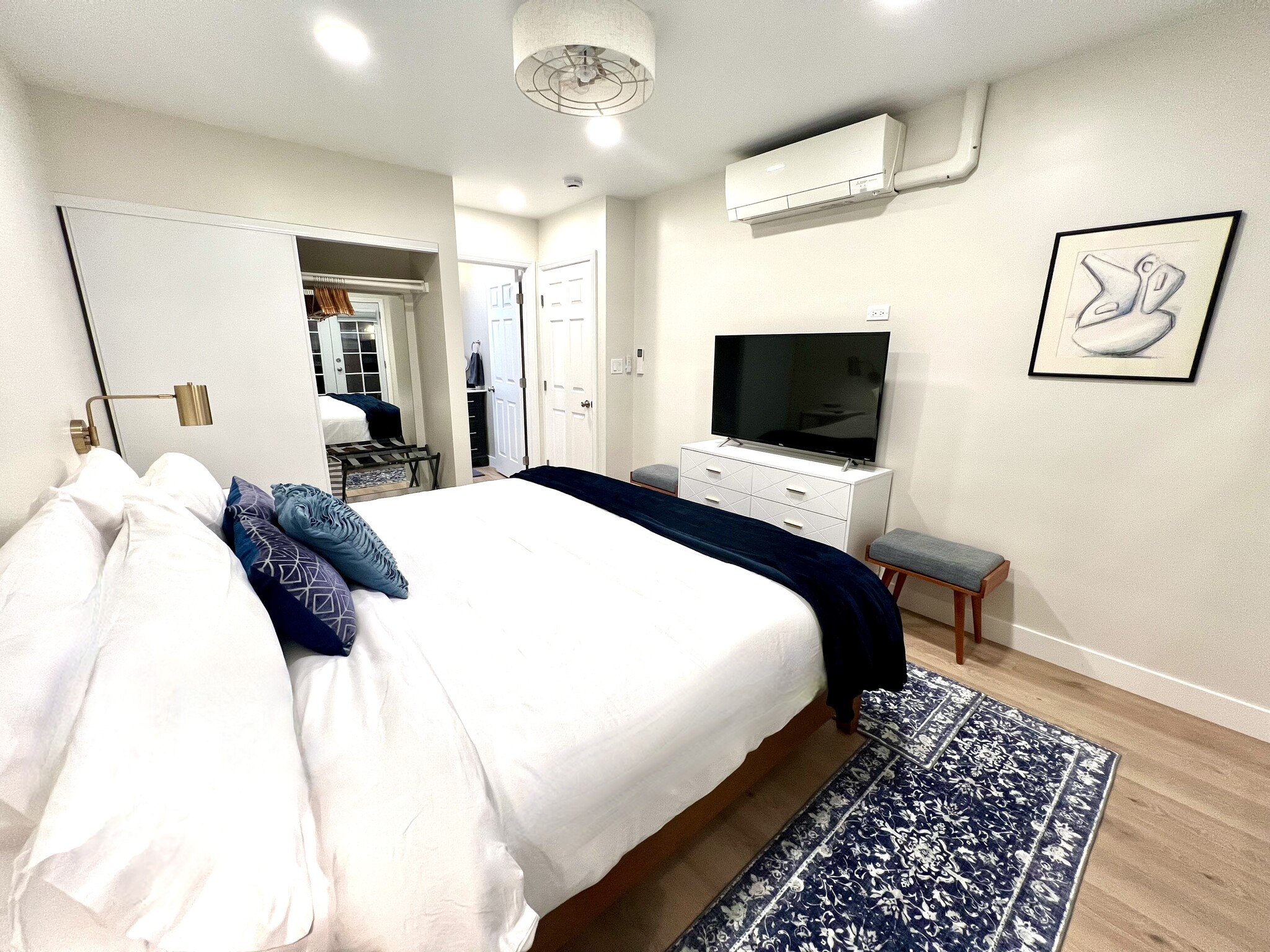Enjoy exactly the right temperature with the AC/heat mini-split. - 2824 S Orange Dr