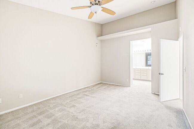 Building Photo - Spacious 2-Bedroom Henderson Home with Fireplace & Private Yard