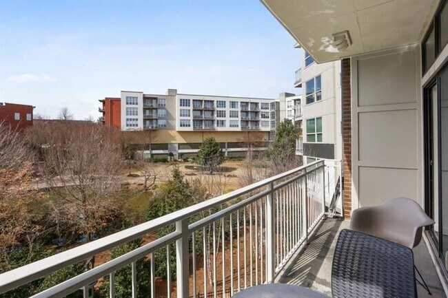 Building Photo - 299 N Highland Ave NE