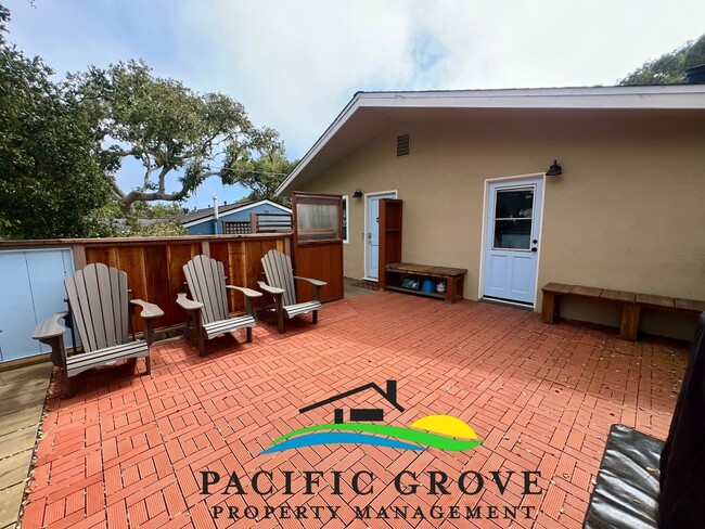Building Photo - Furnished Single Family Home in Pacific Gr...