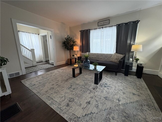 Building Photo - 124 Curtis Pl