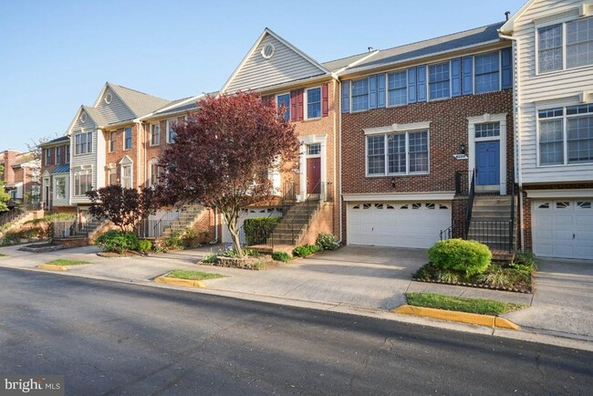 Building Photo - 6257 Harbin Dr